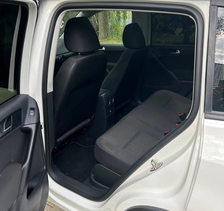 Volkswagen Tiguan cena 33900 przebieg: 172000, rok produkcji 2012 z Leszno małe 191